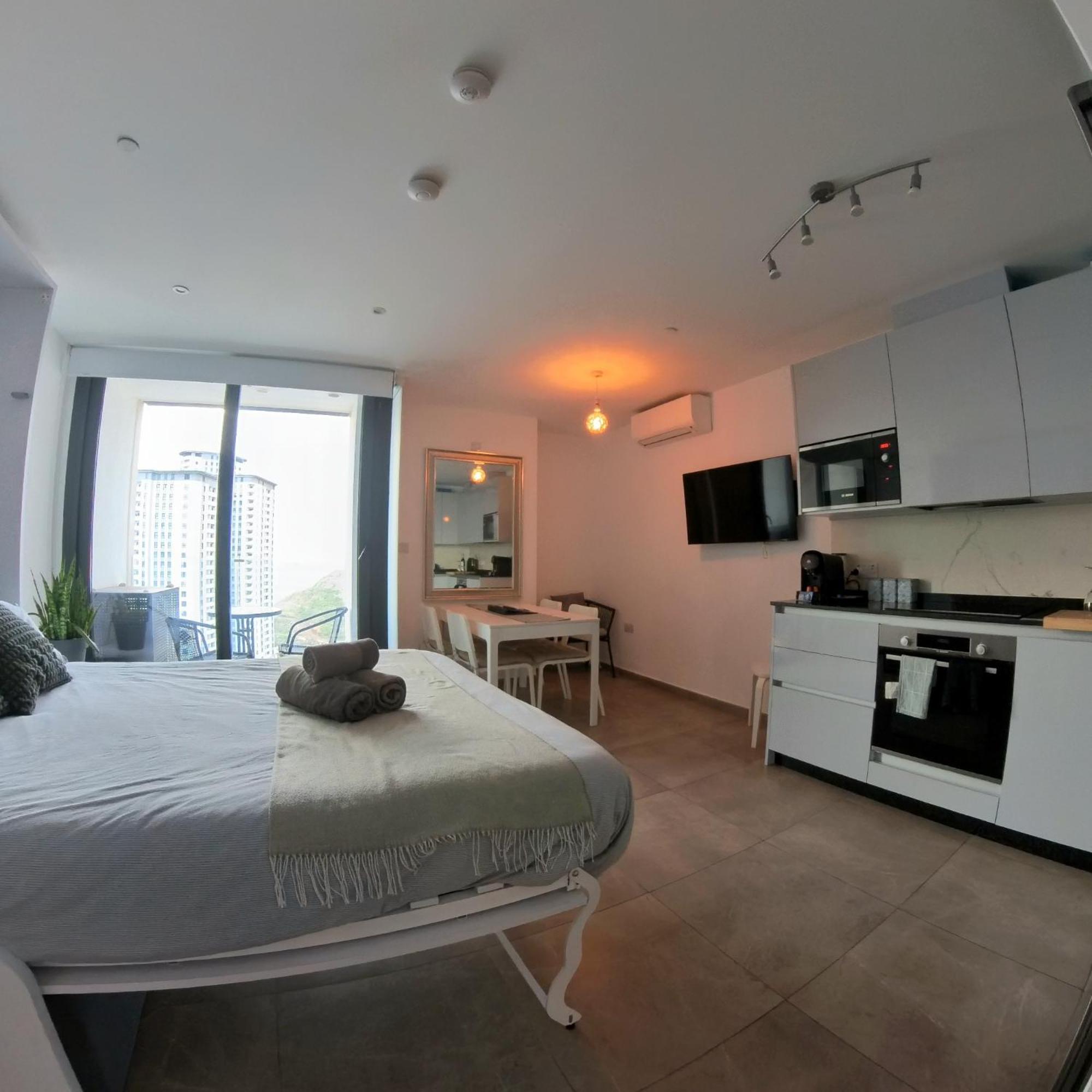 New Luxury Sunrise Oceanview Apartment In Gibraltar Exterior foto